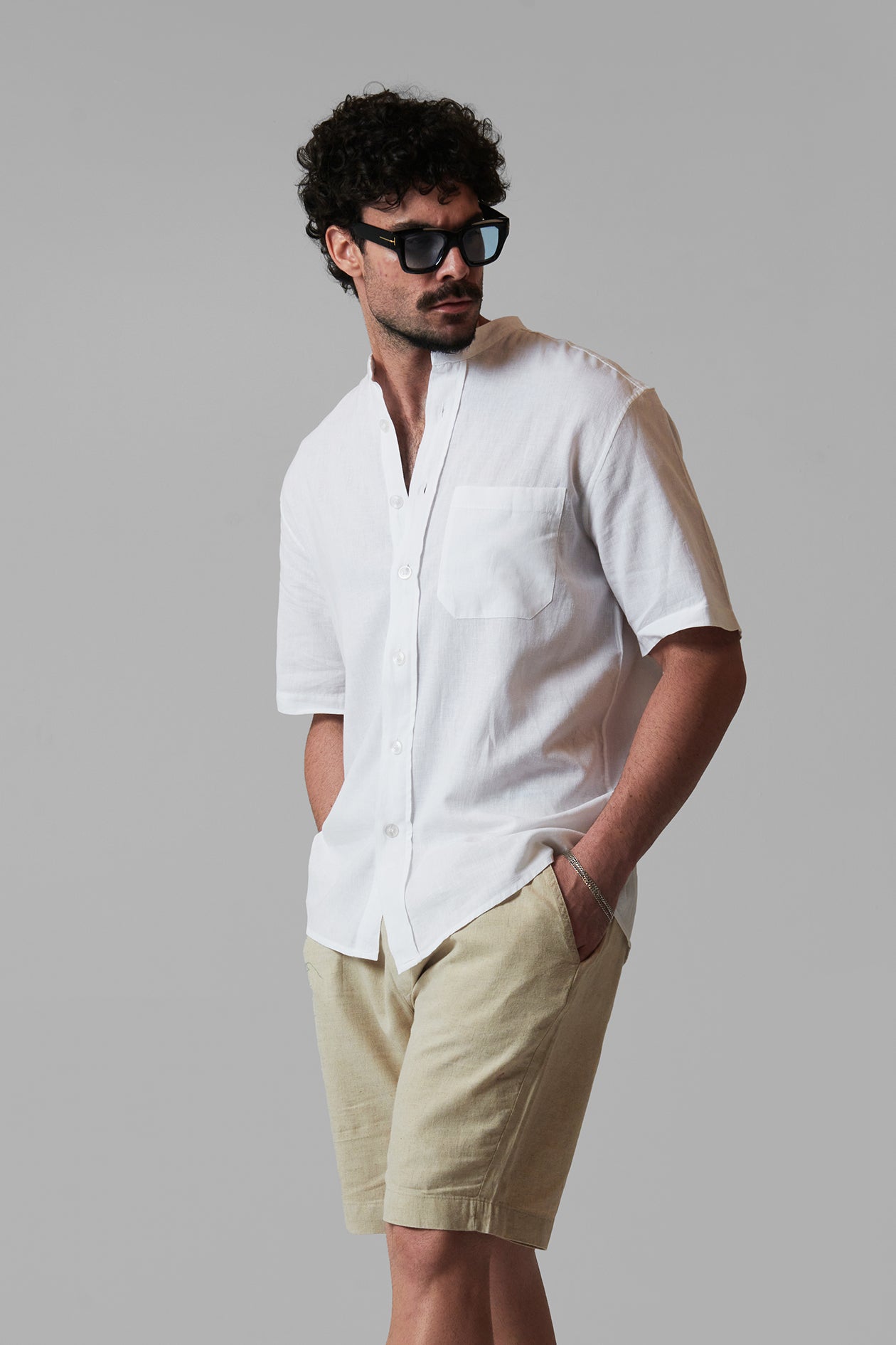 LINEN STAND-COLLAR SHIRT SHORT SLEEVES
