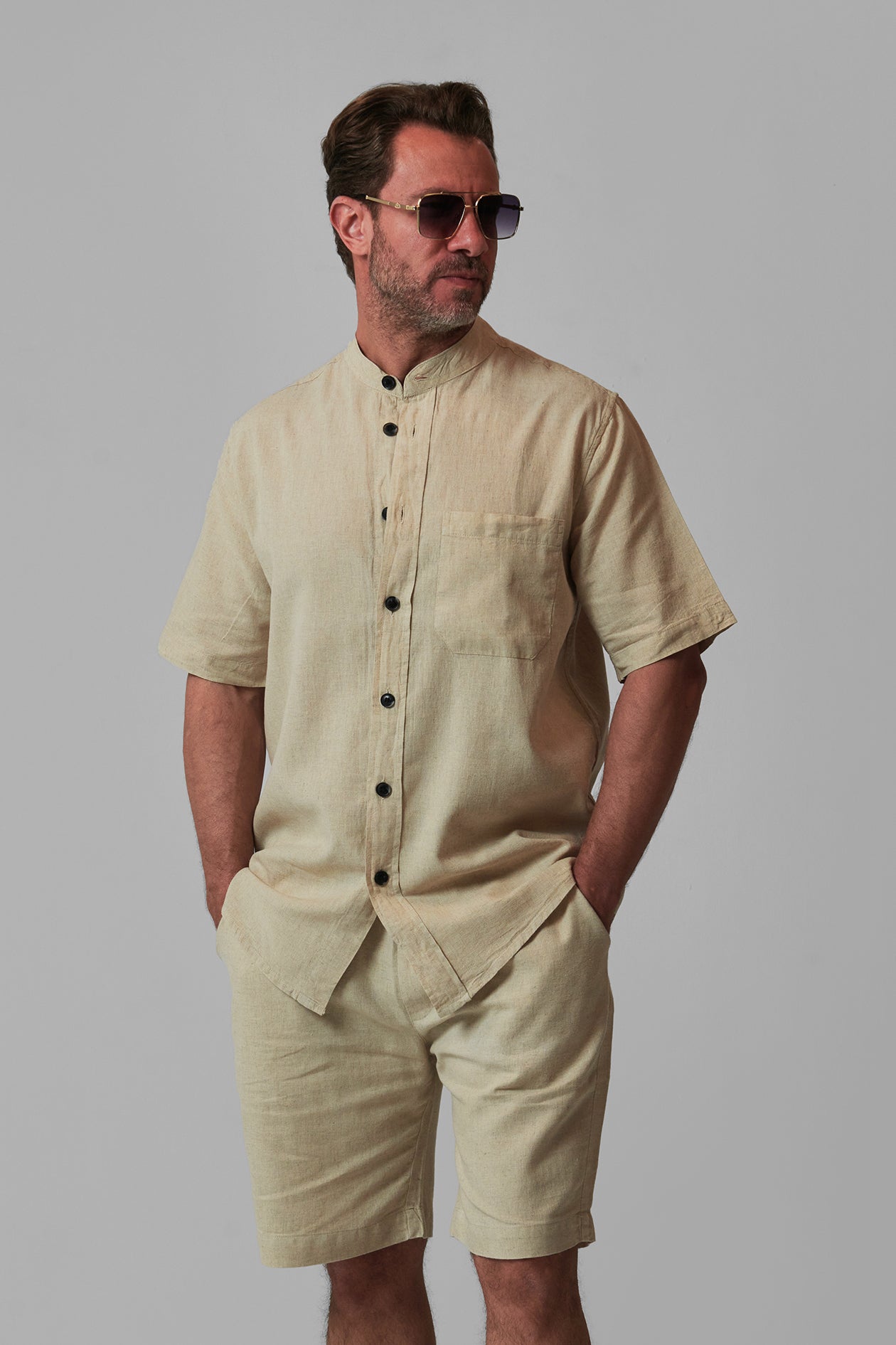 LINEN STAND-COLLAR SHIRT SHORT SLEEVES