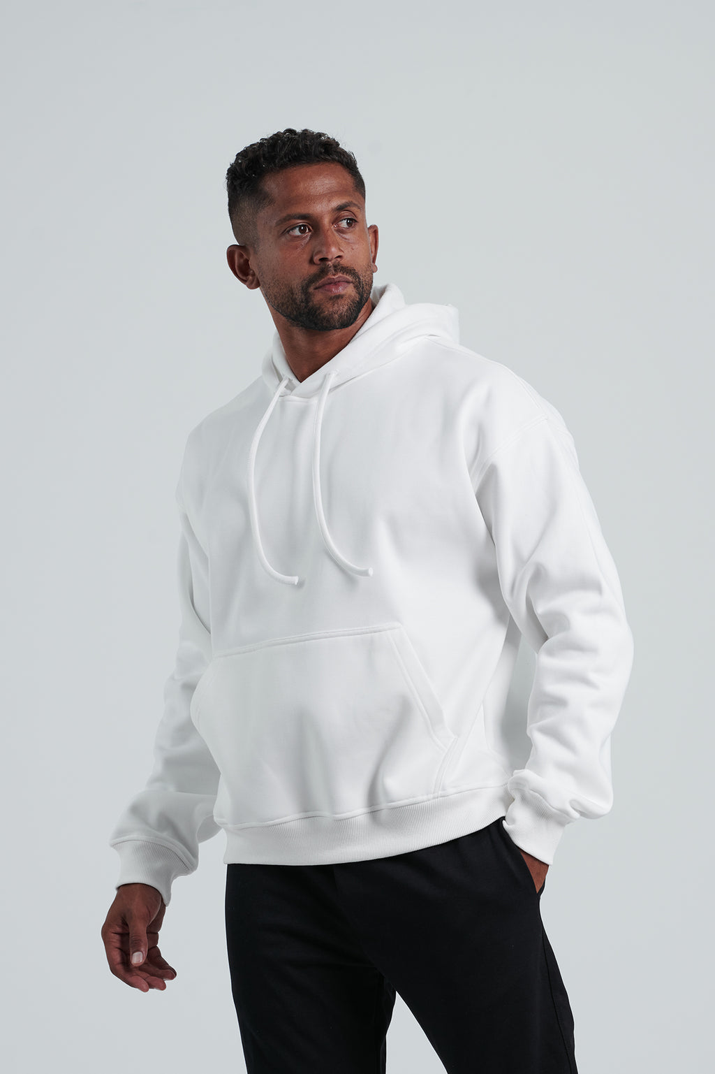 BASIC HOODIE