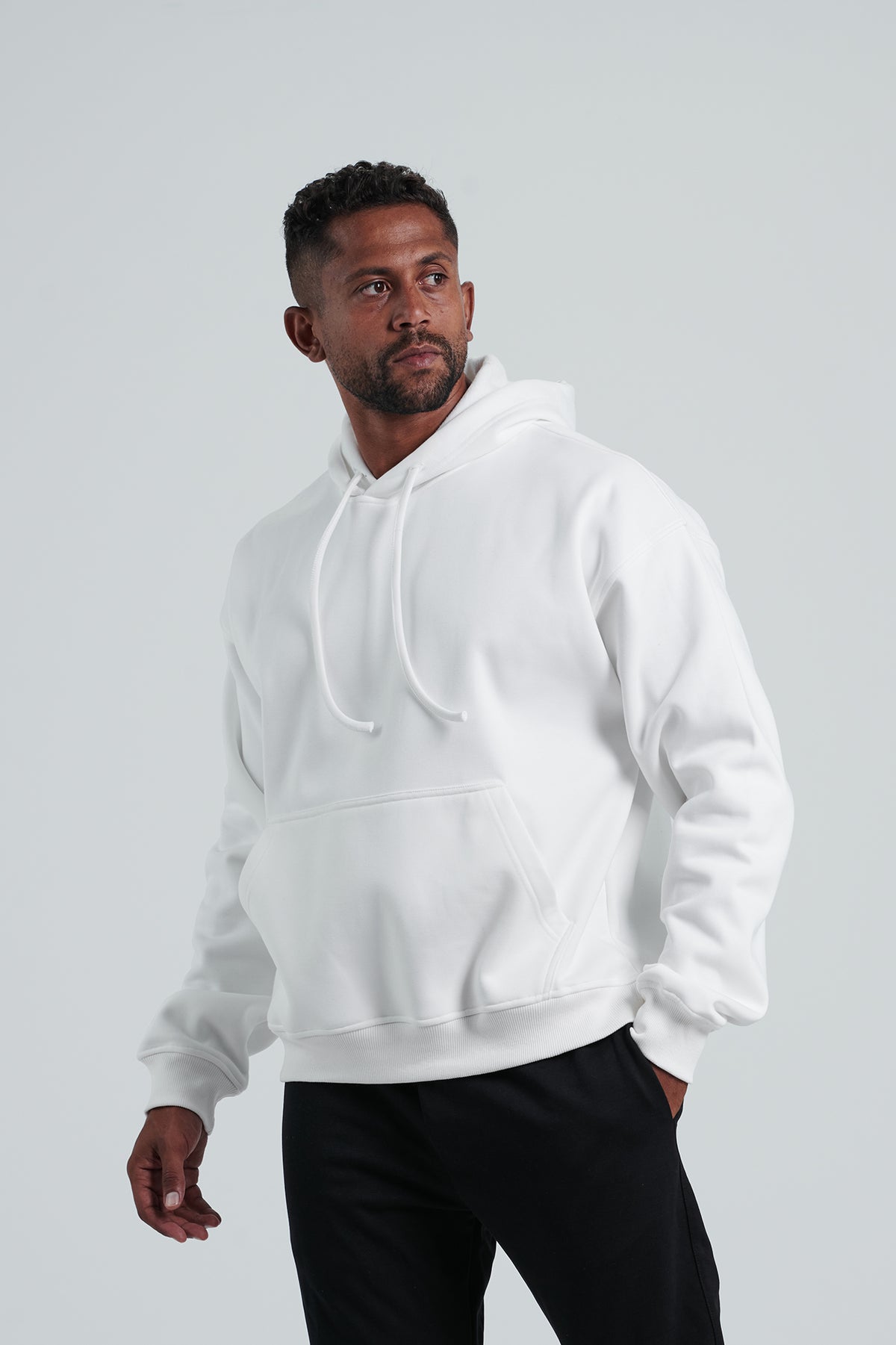 BASIC HOODIE