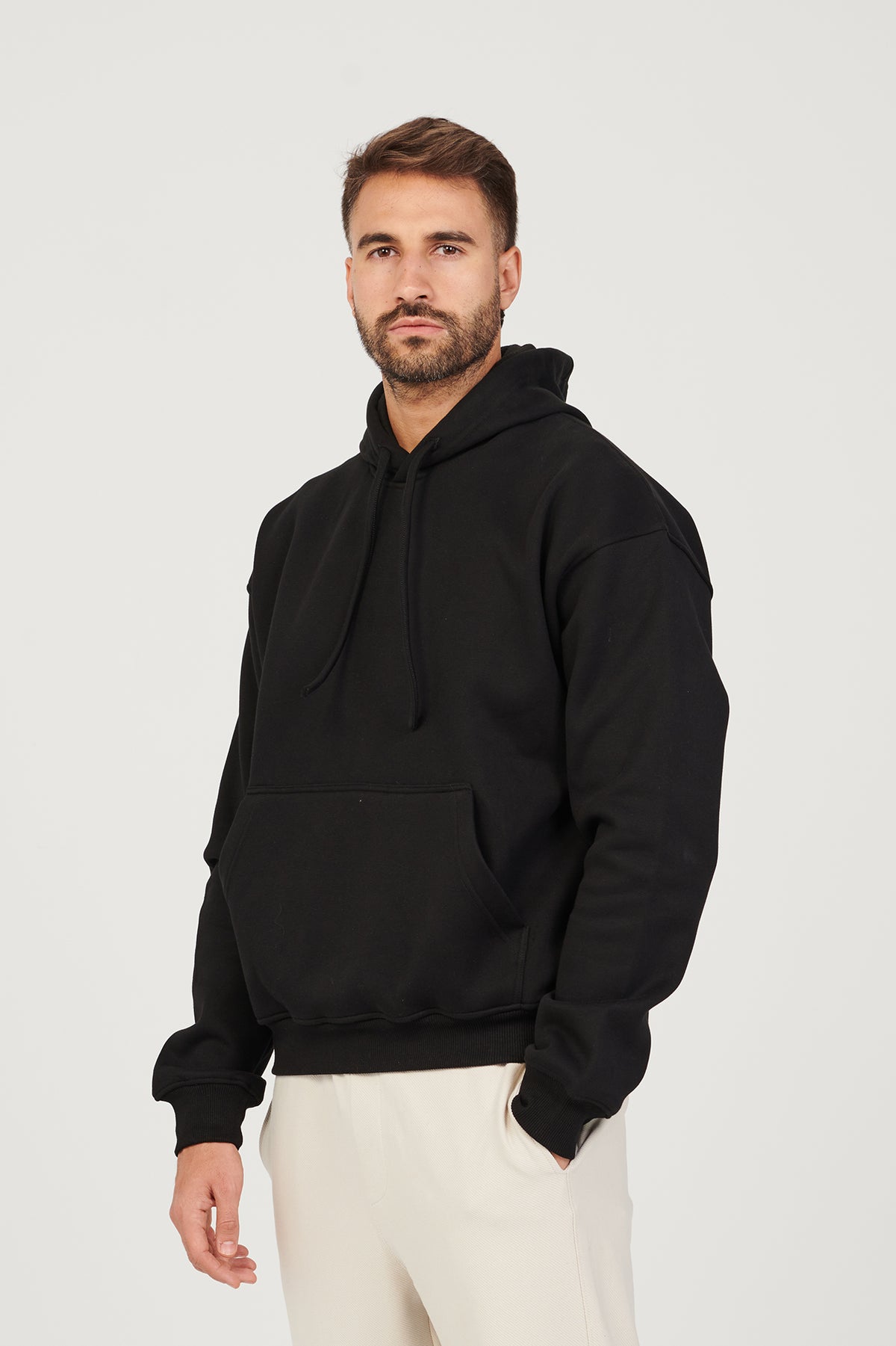 BASIC HOODIE