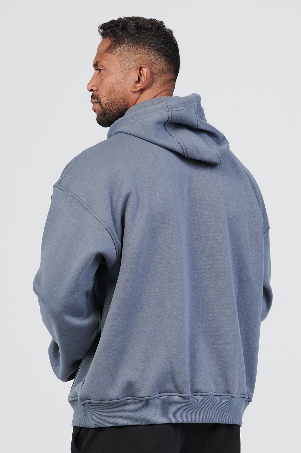 OVERSIZED HOODIE