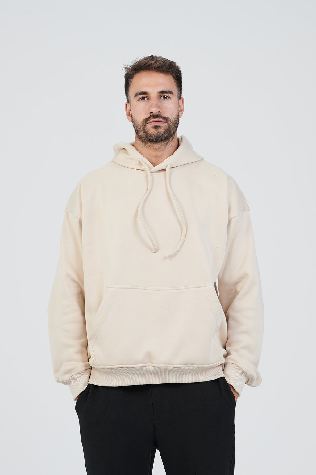 BASIC HOODIE