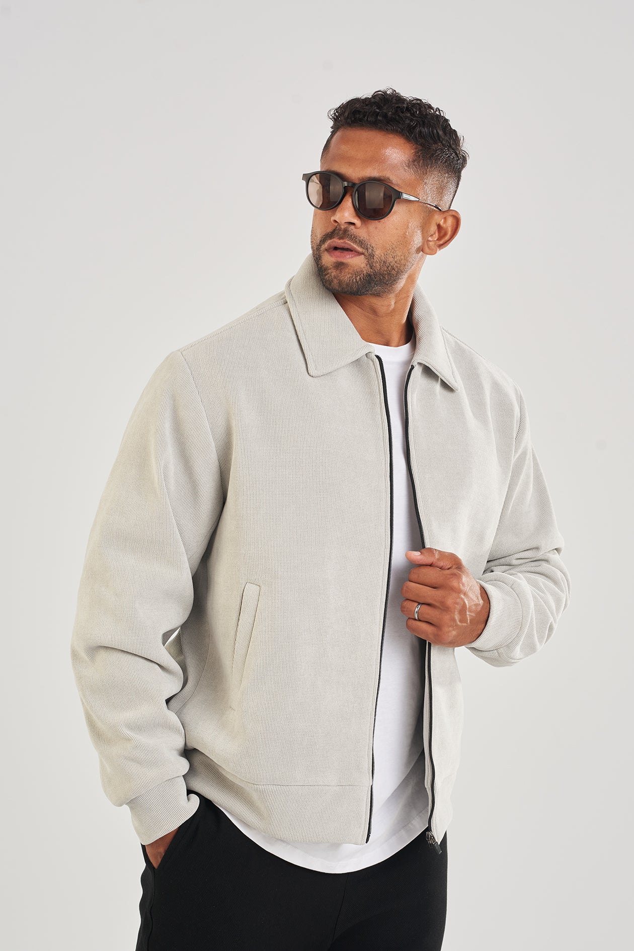 HE SIGNATURE JACKET