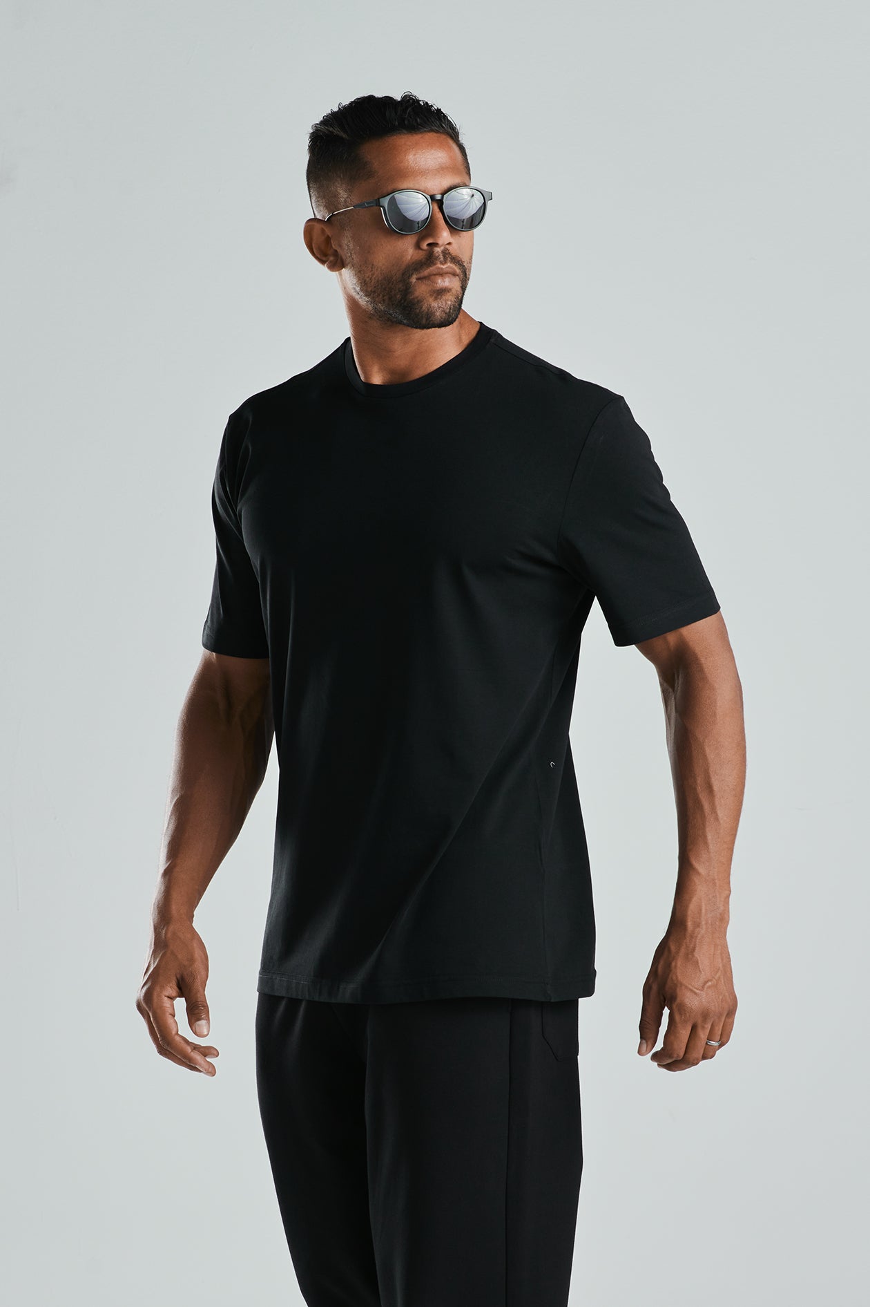BASIC TEE