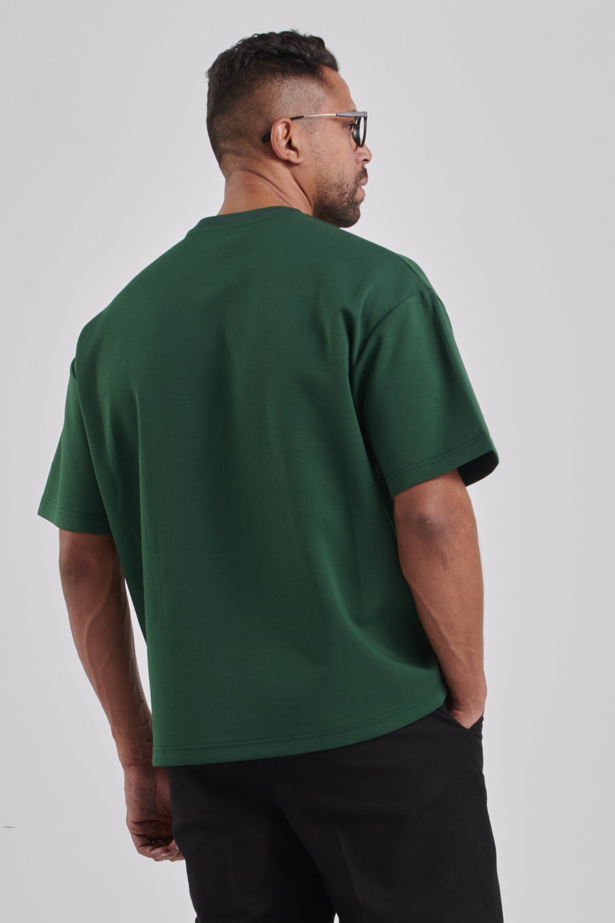 RELAXED POCKET TEE