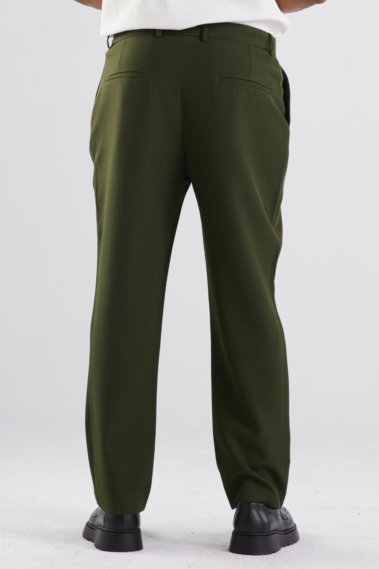 STRAIGHT PANTS