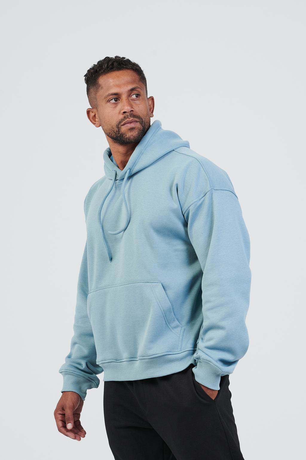 BASIC HOODIE