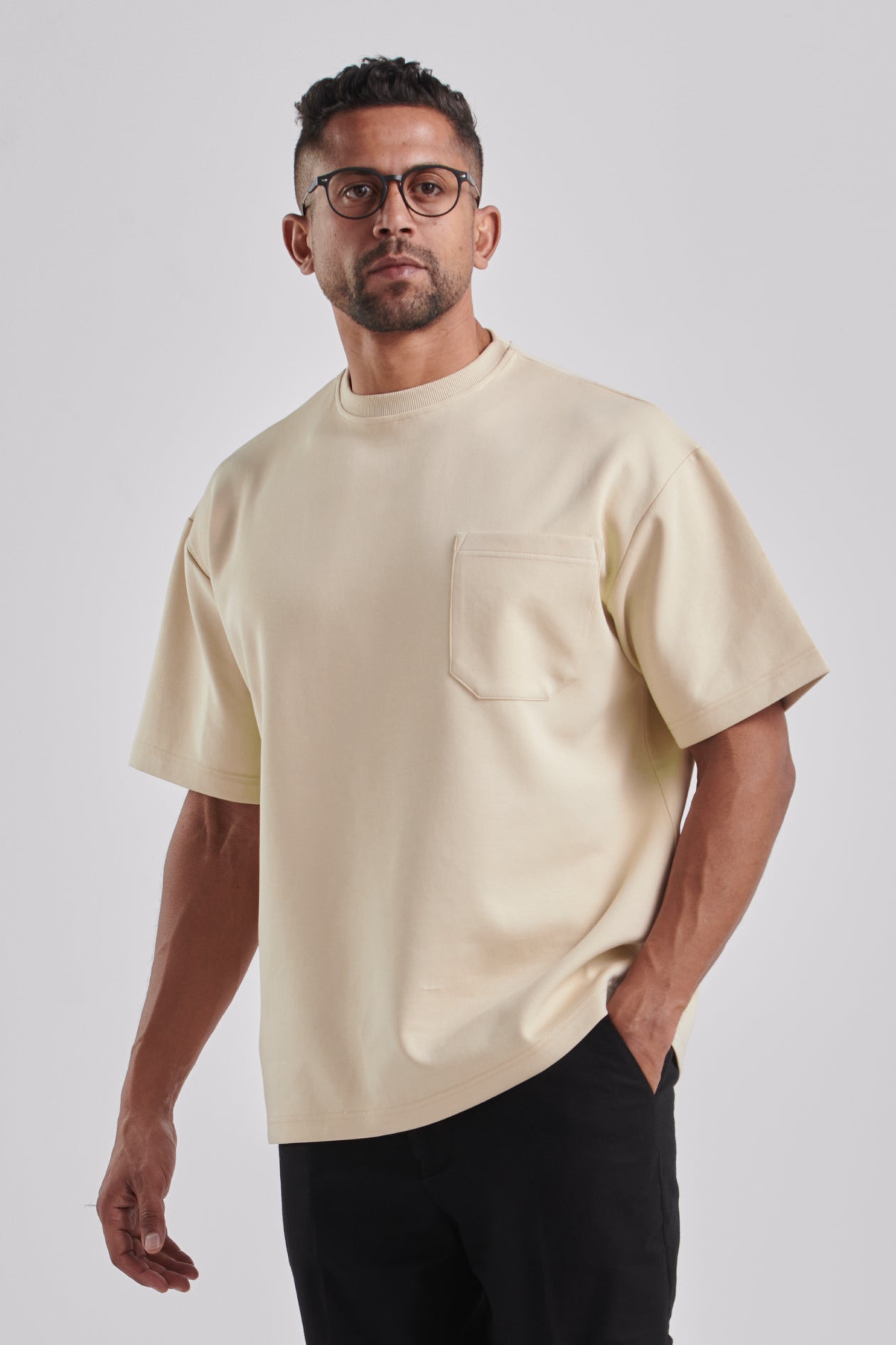 RELAXED POCKET TEE