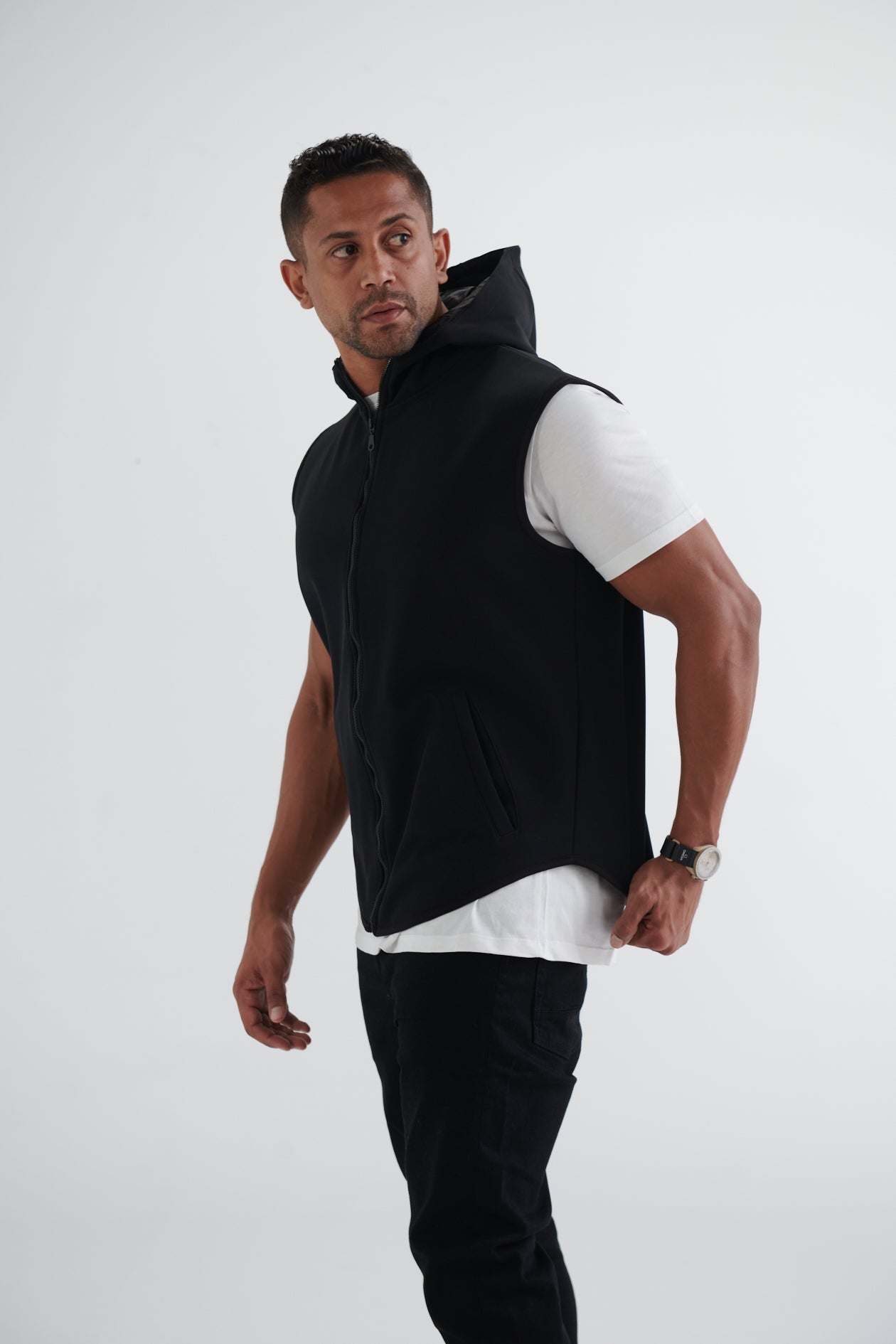 HOODED VEST