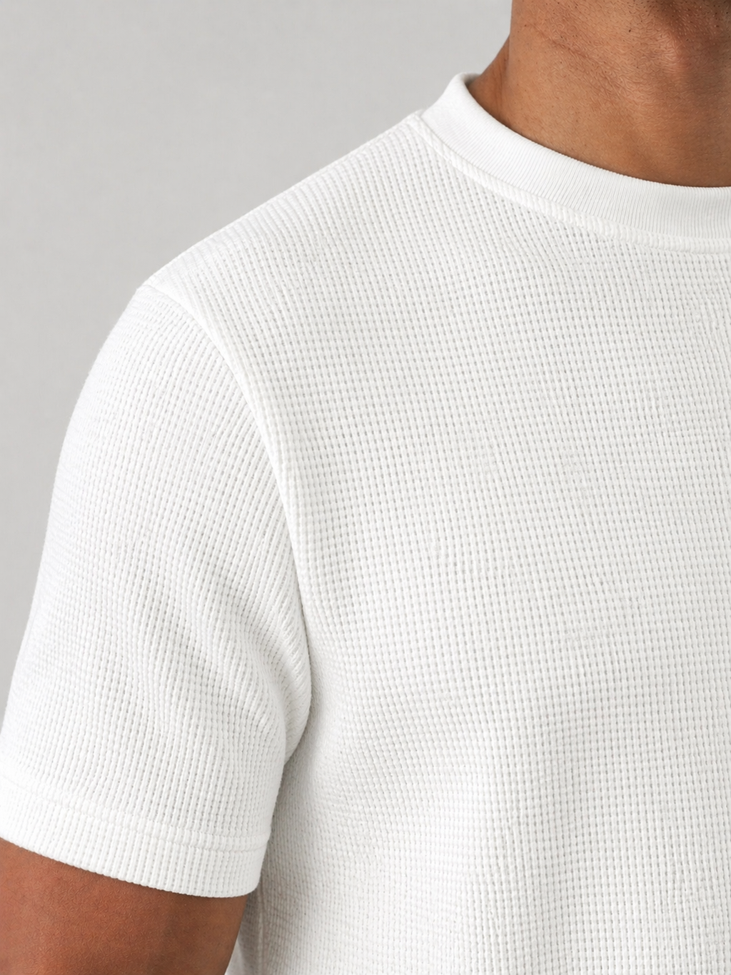 CREWNECK TEE